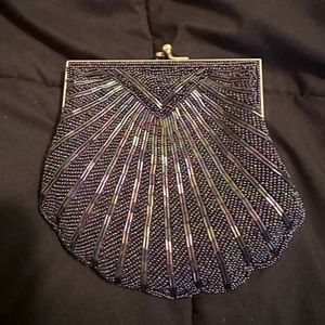 Valerie Stevens Beaded Evening Purse Iridescent Clam Gold Chain Shoulder Bag